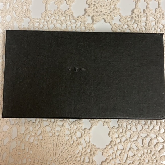 Rare Givenchy pen and keychain set - Picture 9 of 10